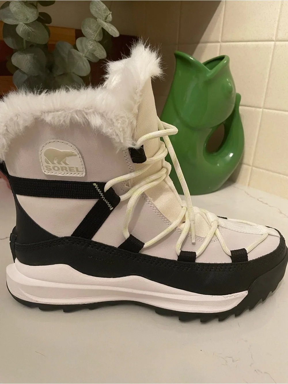 Sorel Ona RMX Glacy WP (Style NL5050-125) in Sea Salt/Black